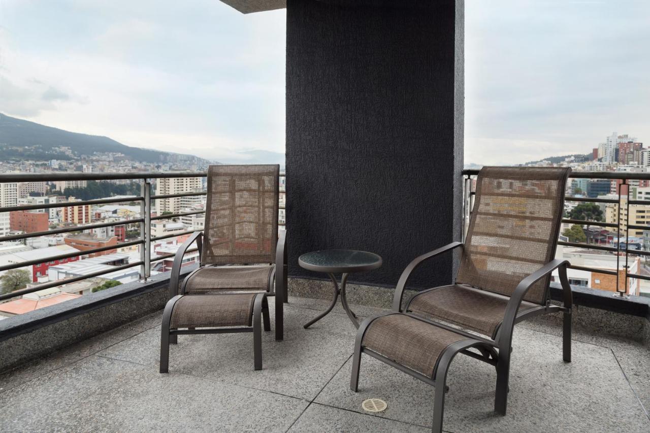 Olympus Apartments Quito Esterno foto