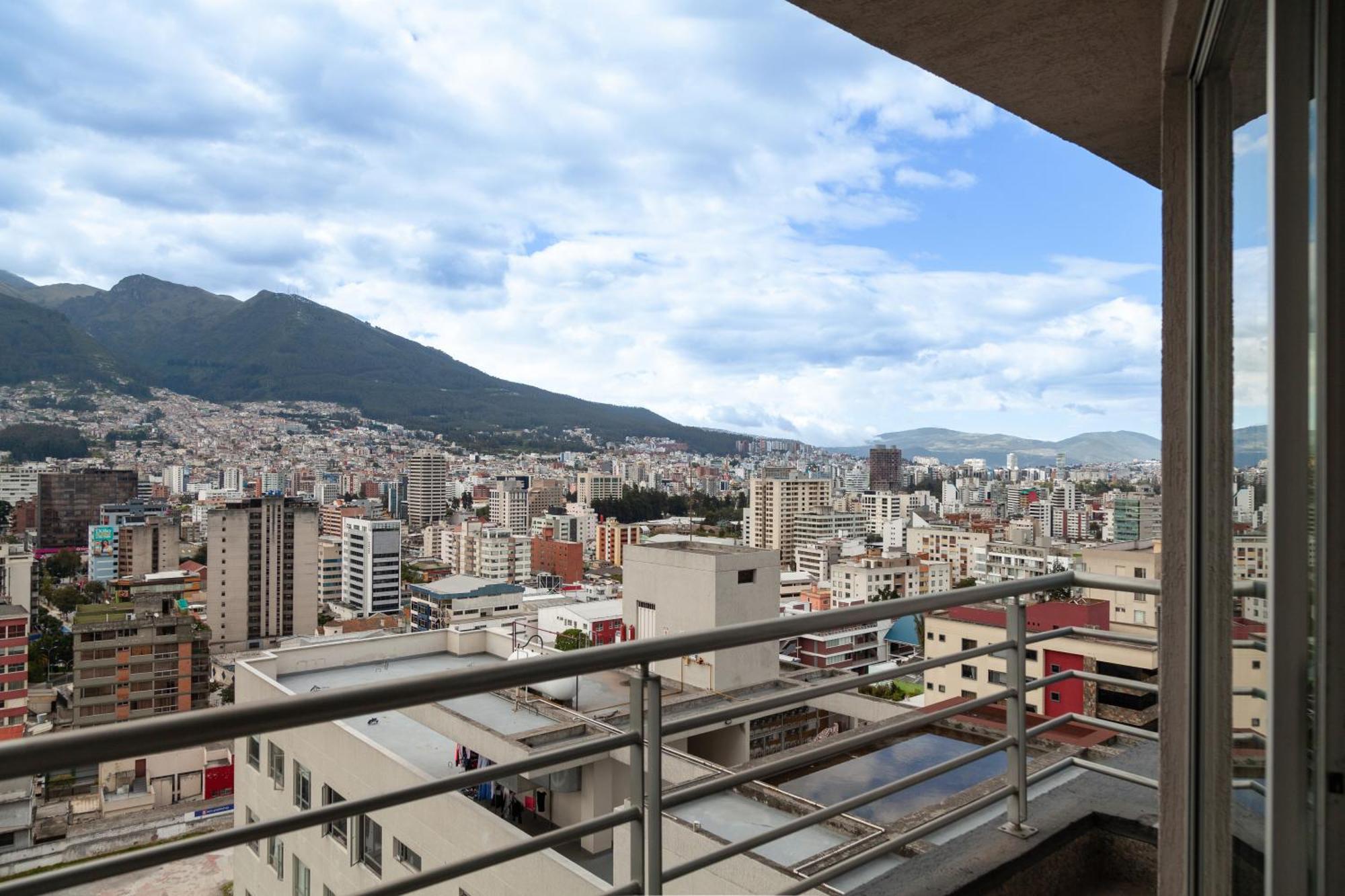 Olympus Apartments Quito Esterno foto