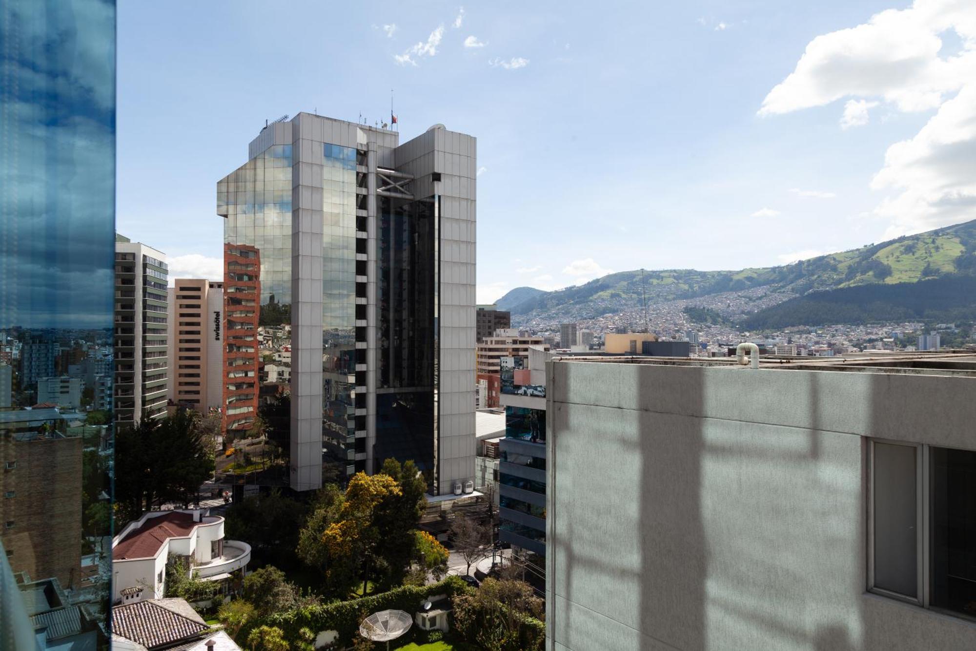 Olympus Apartments Quito Esterno foto